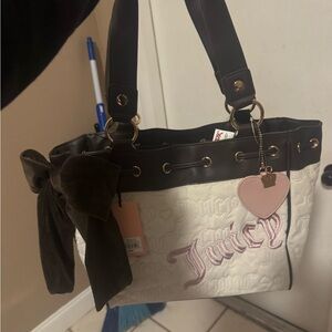 Juicy Couture White Quilted Tote with Pink Logo and Brown Trim daydreamer bag